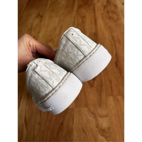 Michael Kors Keaton logo slip on sneaker size 6 - Picture 2 of 6